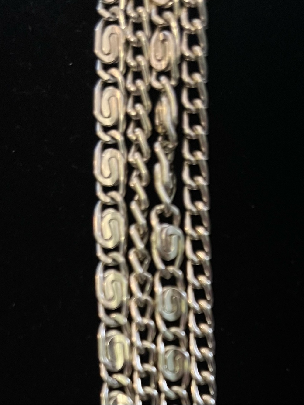 Vintage Multi-Strand Silver Aluminum Necklace - Elegant Women's Jewelry 1970 - Picture 3 of 4